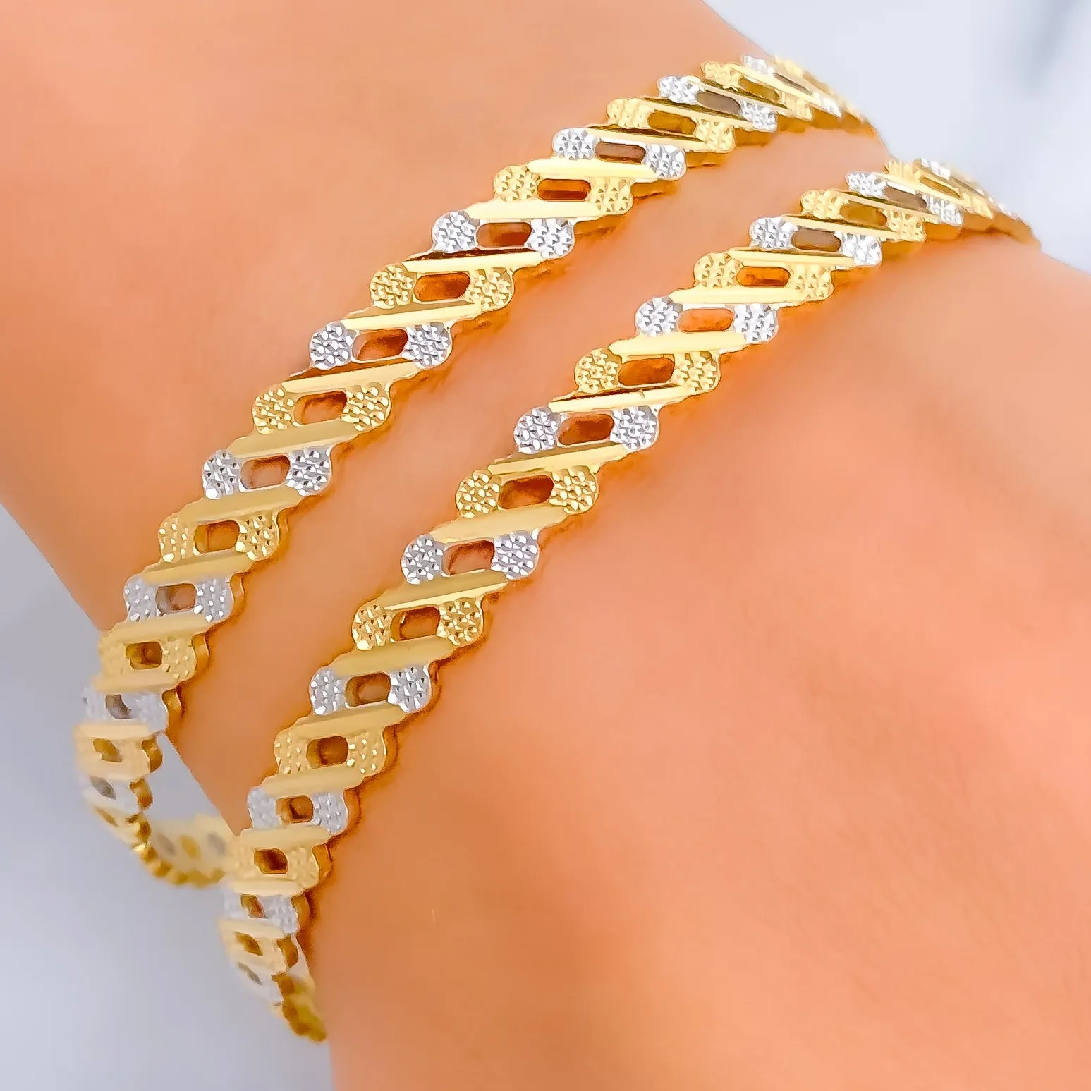 Alternating Striped 22k Gold Bangle Pair