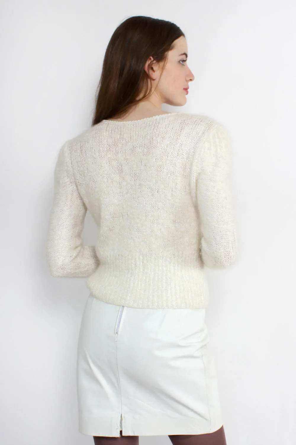 Cozy Angora Bunny Wool Sweater - Soft & Stylish Knitwear in S/M