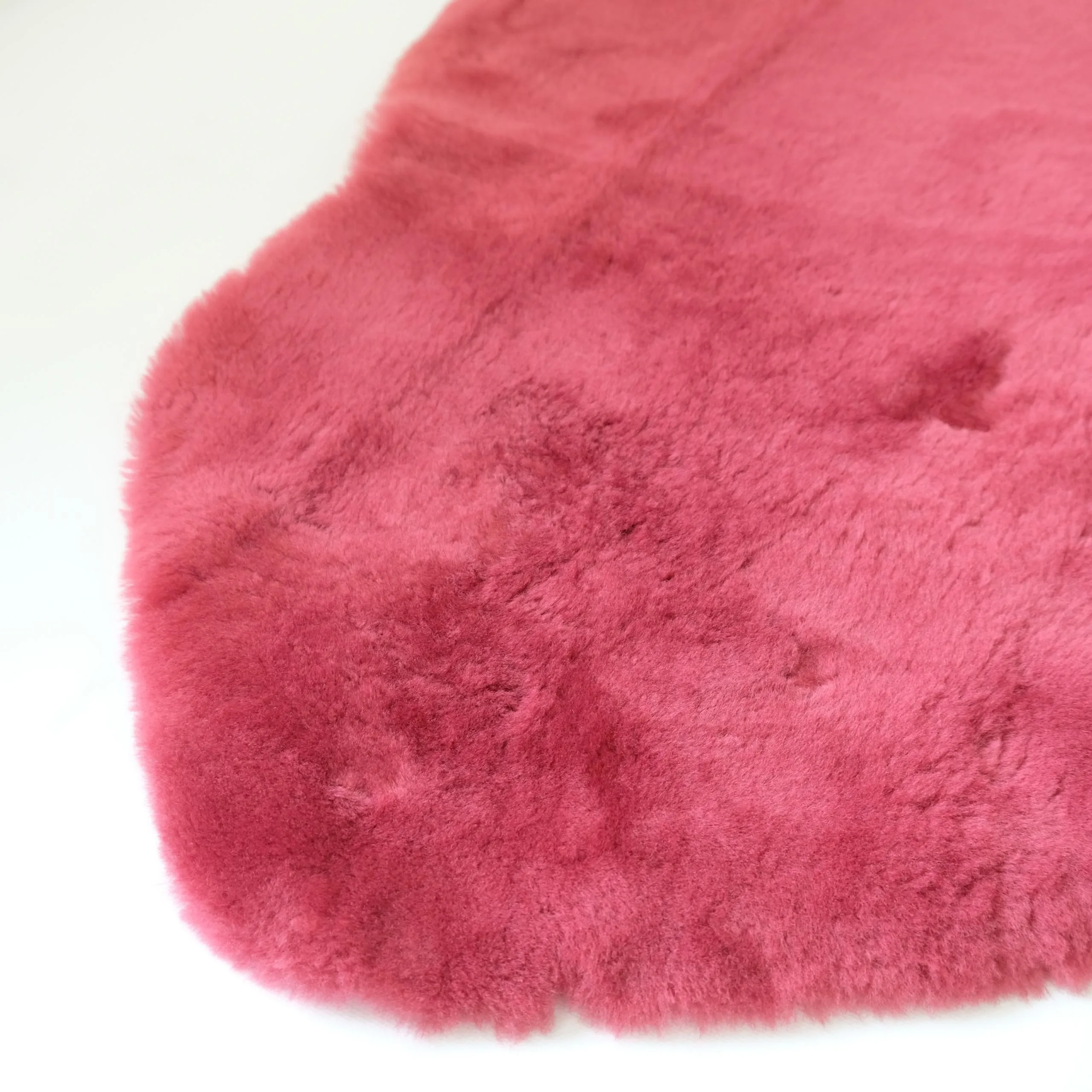 Baby Lambskin Rug - Rose Red - Australian Merino