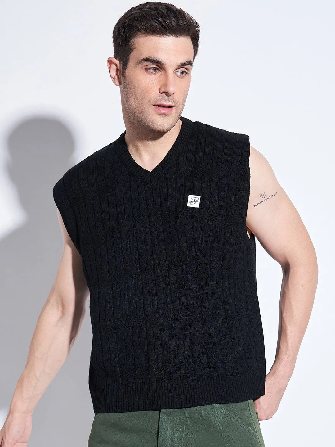 Black Knitted Sleeveless V Neck Sweater