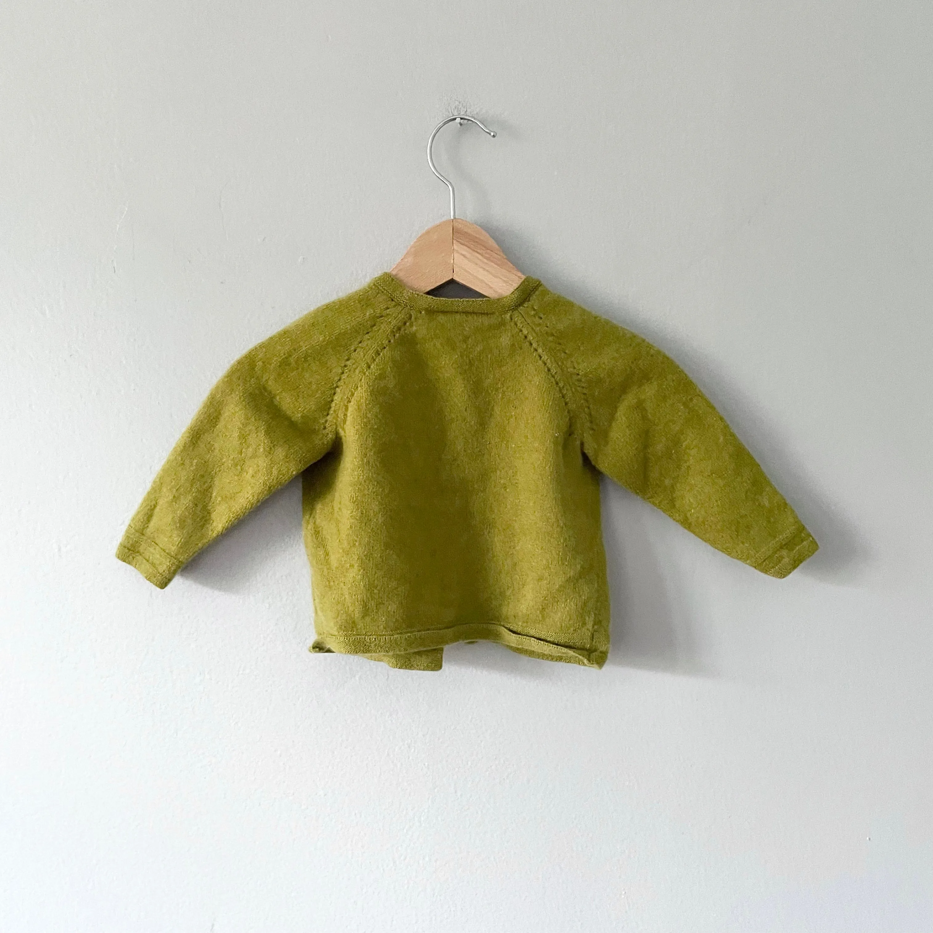 Bonpoint / 100% cashmere cardigan / 12M