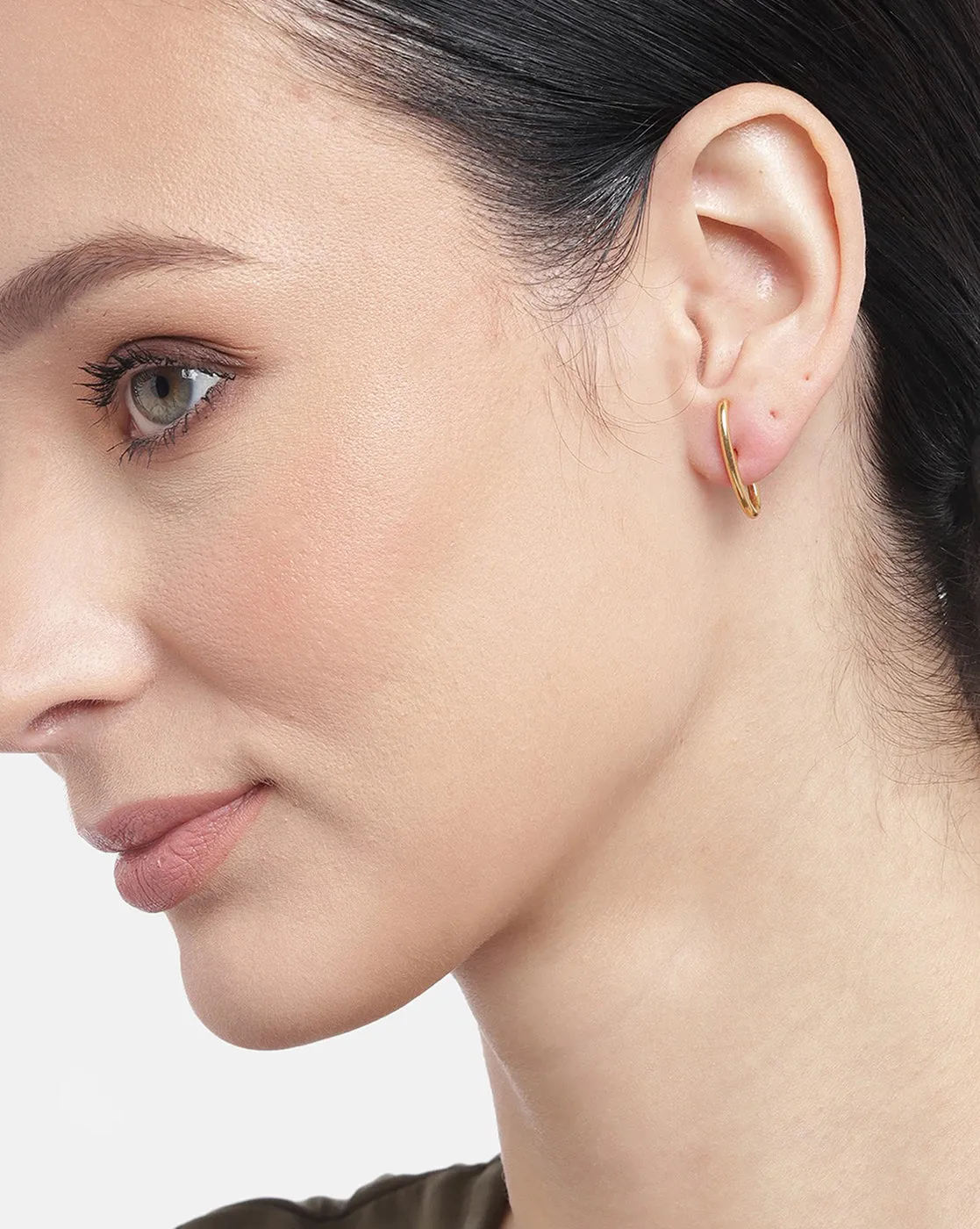 Carlton London 18Kt Gold Plated Minimal Earlobe Cuff Earrings