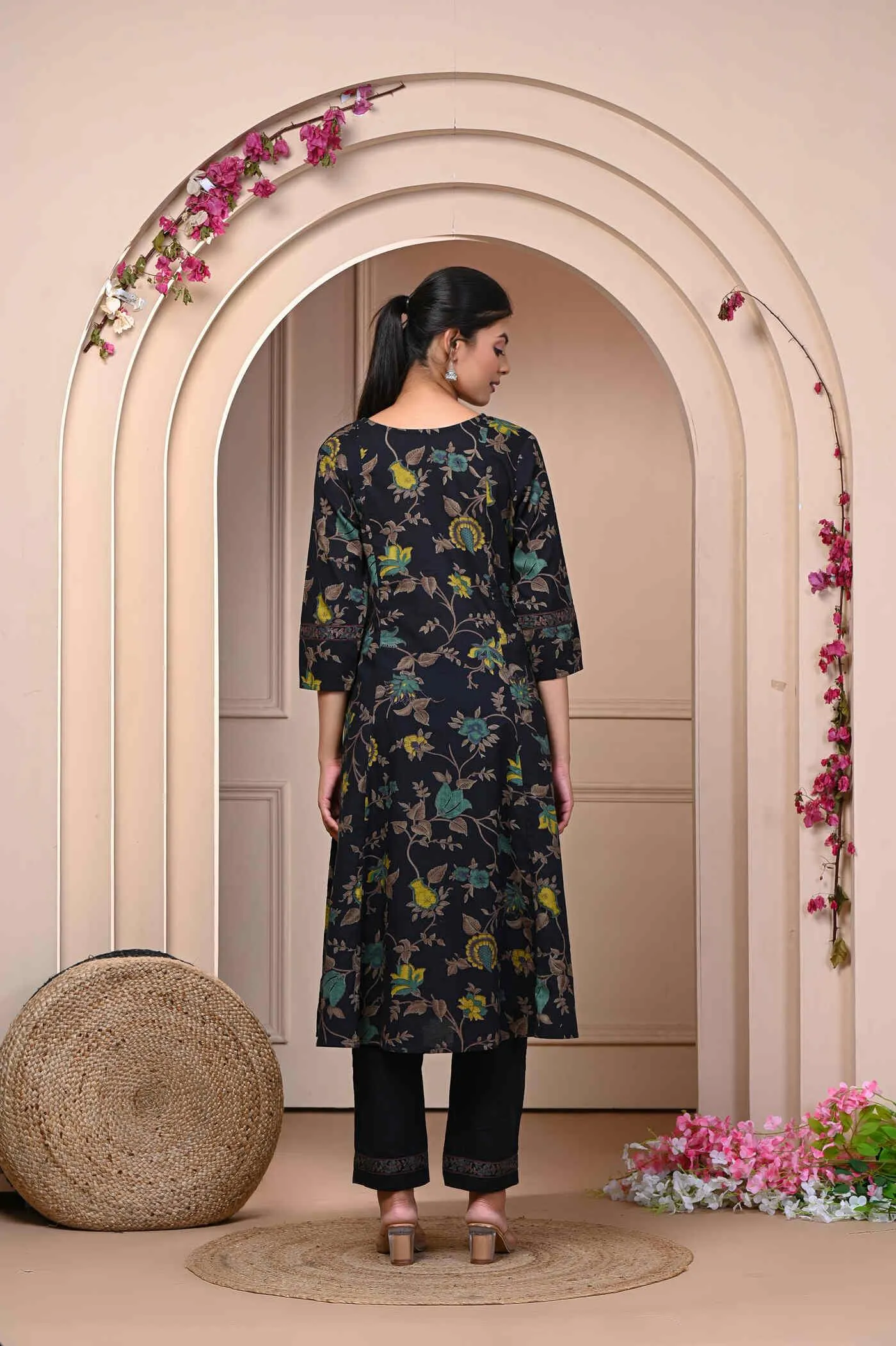 Elegant Floral Black Kurta Set with Dupatta