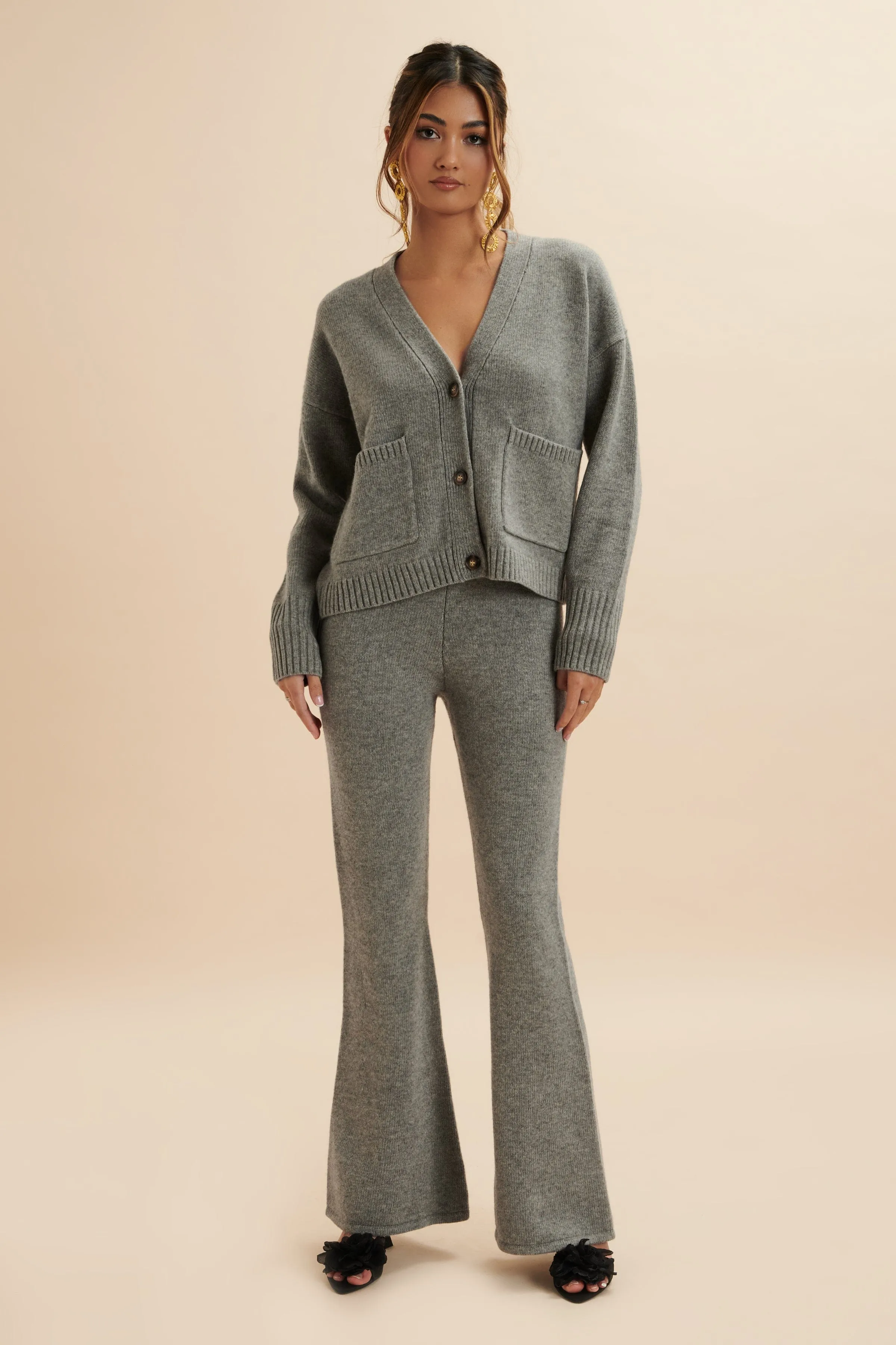 NELLA Knitted Cashmere Blend Relaxed Cardigan In Grey