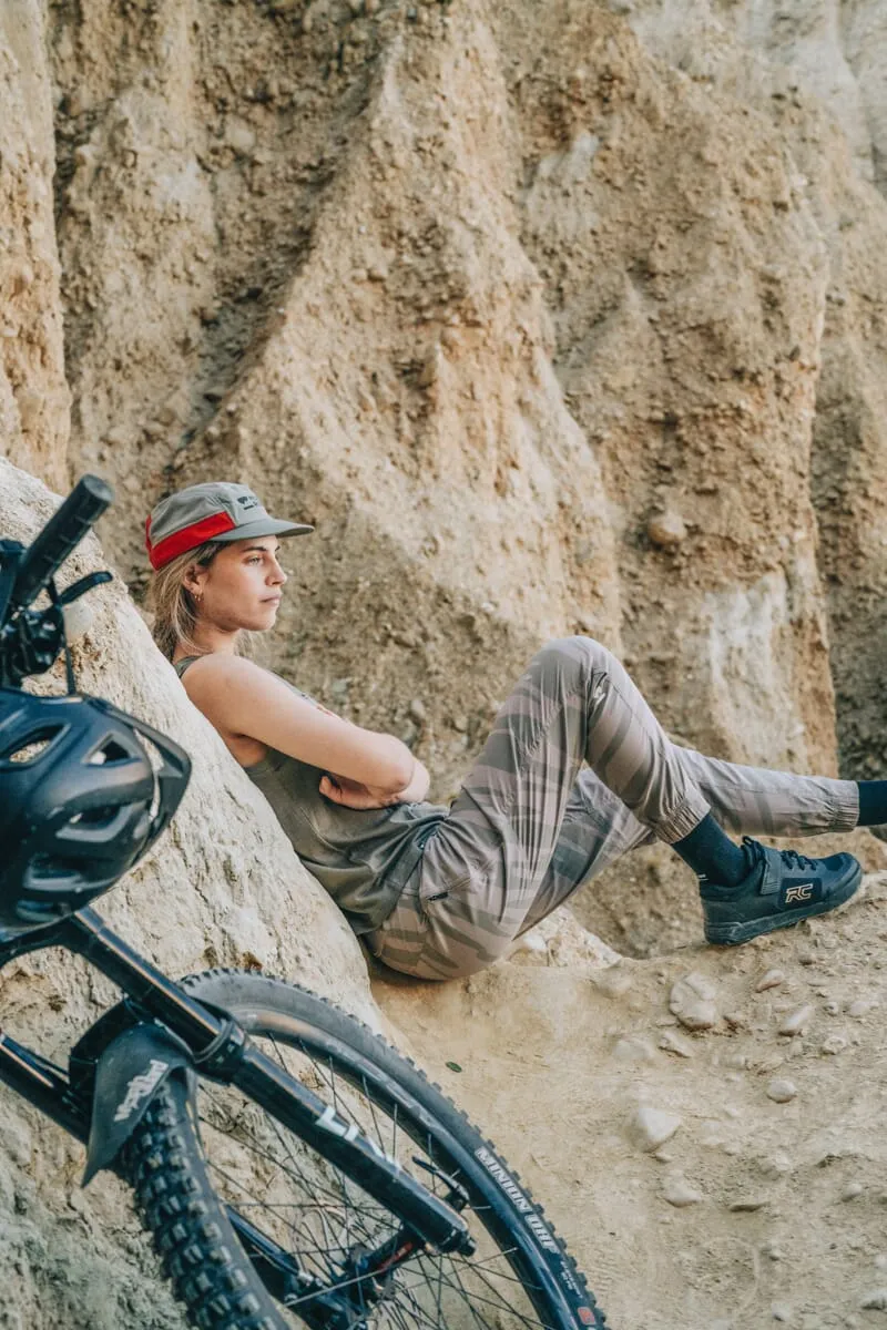 Virage Bike Pants - Undercover Camo